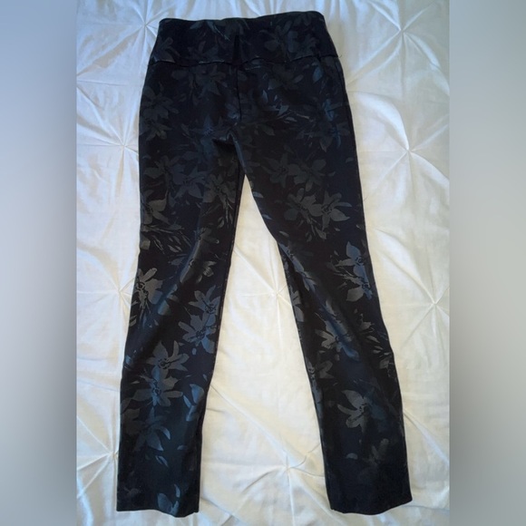 Soft Surroundings Ankle Length Black Metallic Floral Twilight Pant  SIZE SMALL - Picture 7 of 10